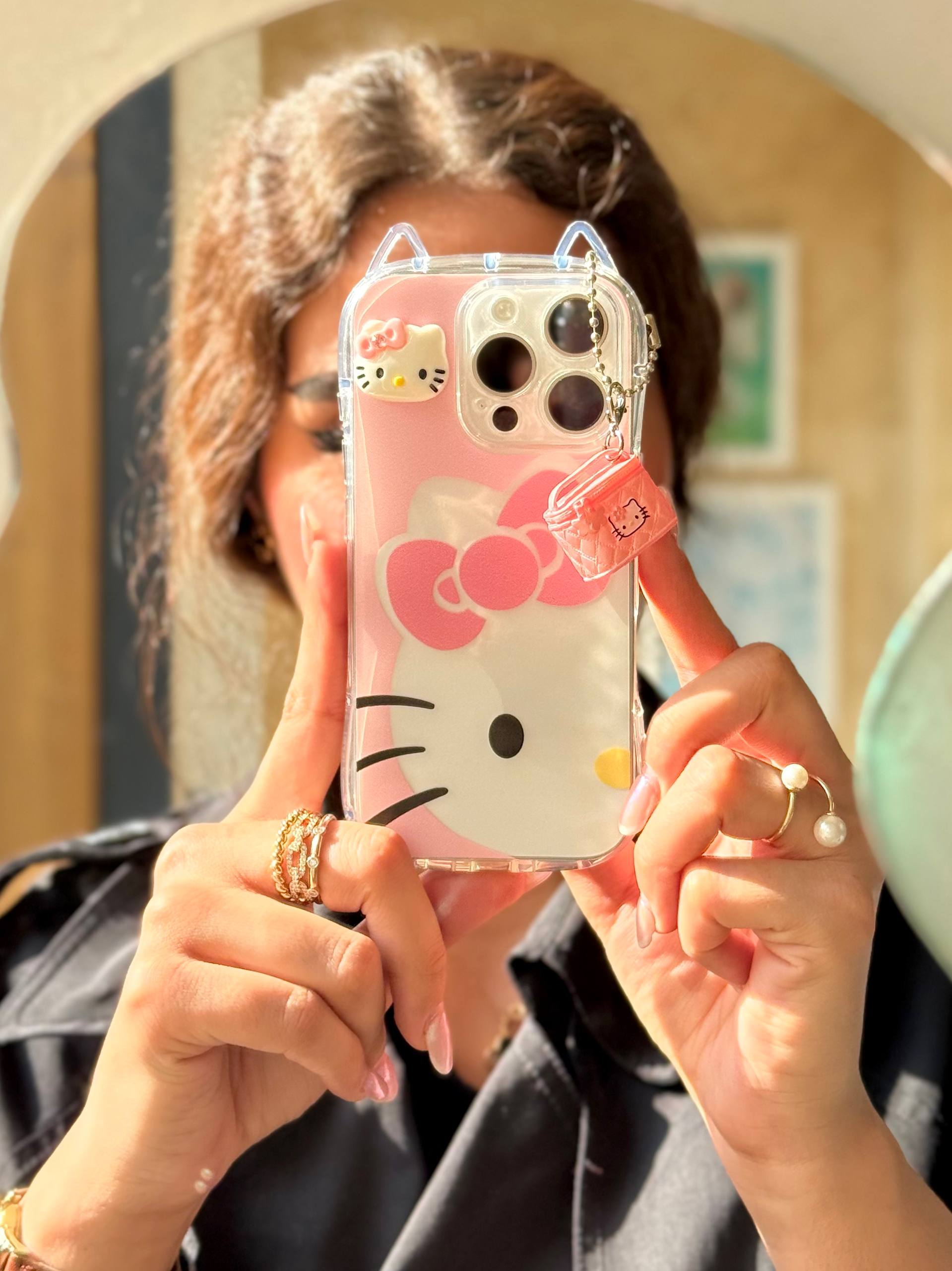 قاب هلوکیتی گوش دار